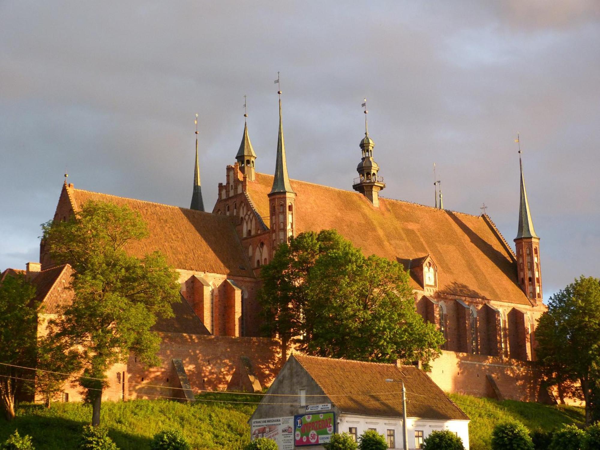 Hotel Kopernik Frombork Esterno foto
