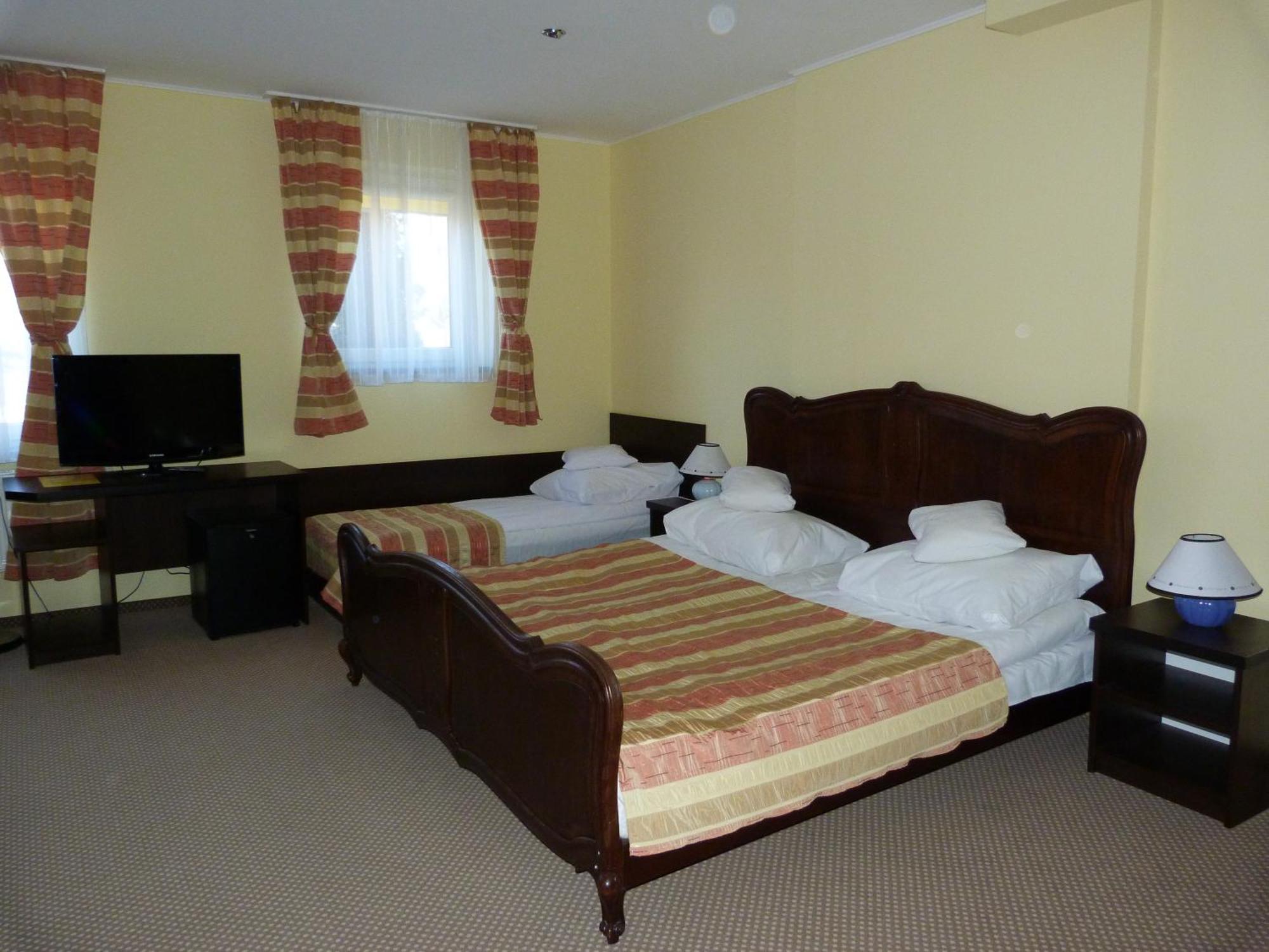 Hotel Kopernik Frombork Esterno foto